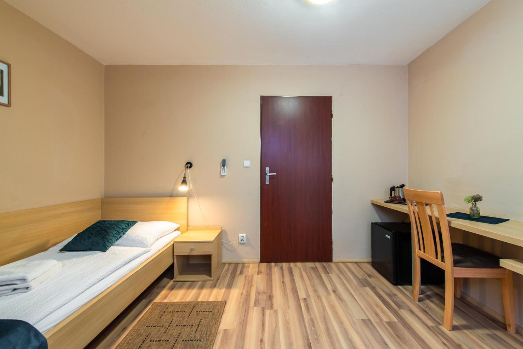 Penzion Siesta Vráble Exterior photo